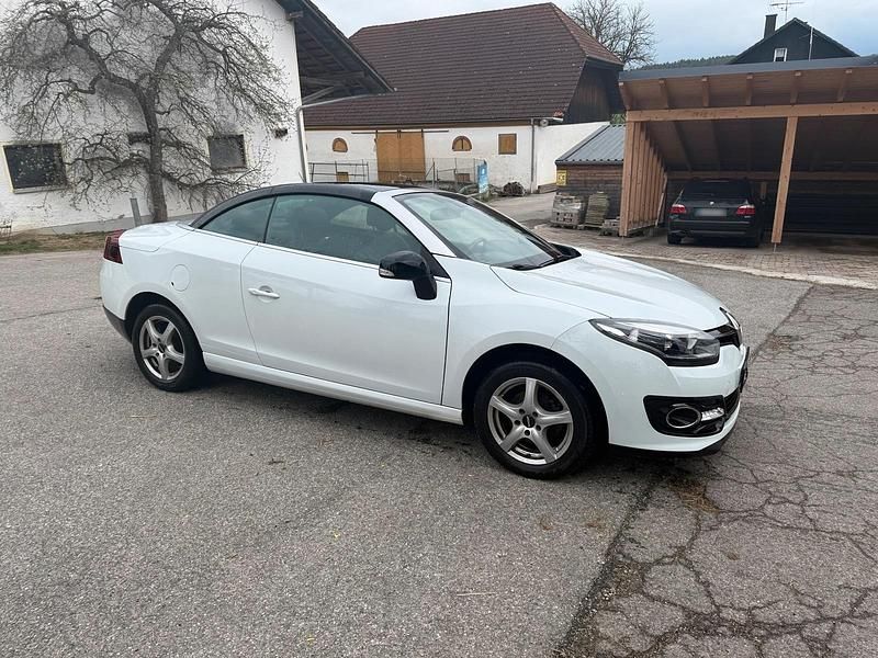 Gebraucht Renault Mégane Cabriolet 132 PS (97 kW) 2014 Weiß Cabrio