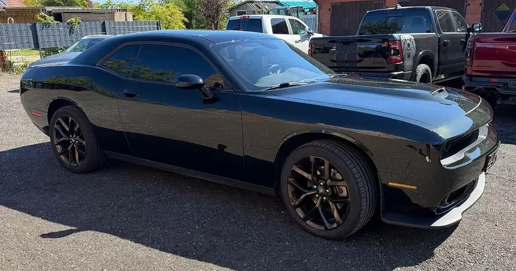 Używany Dodge Challenger 309 KM (227 kW) 2023 Czarny Coupe