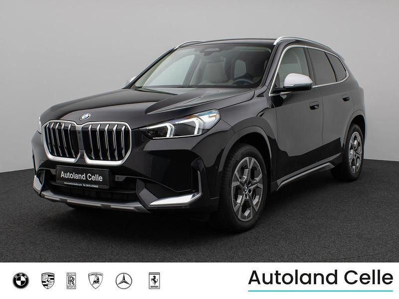 Schwarz Gebraucht 2022 BMW X1 Sport Line SUV | 35.999 € - Bild 1/4