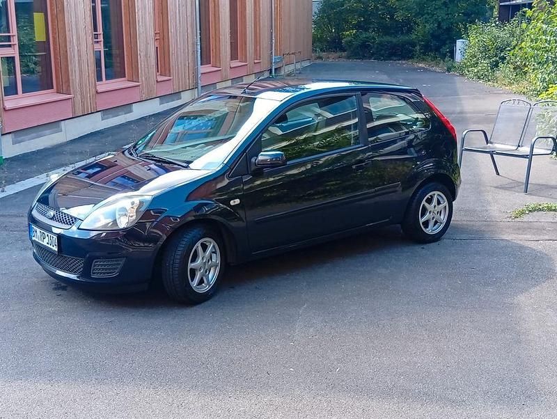 Blau Gebraucht 2007 Ford Fiesta Style Kleinwagen | 2.850 € (Teuer) - Bild 1/4