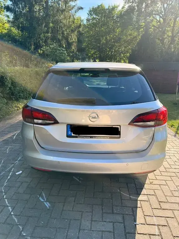Gebraucht Opel Astra 136 PS (100 kW) 2018 Silber Kombi
