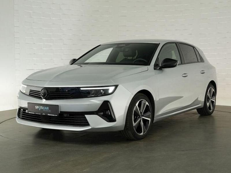 Gebraucht Opel Astra 131 PS (96 kW) 2024 Kristall silber Limousine