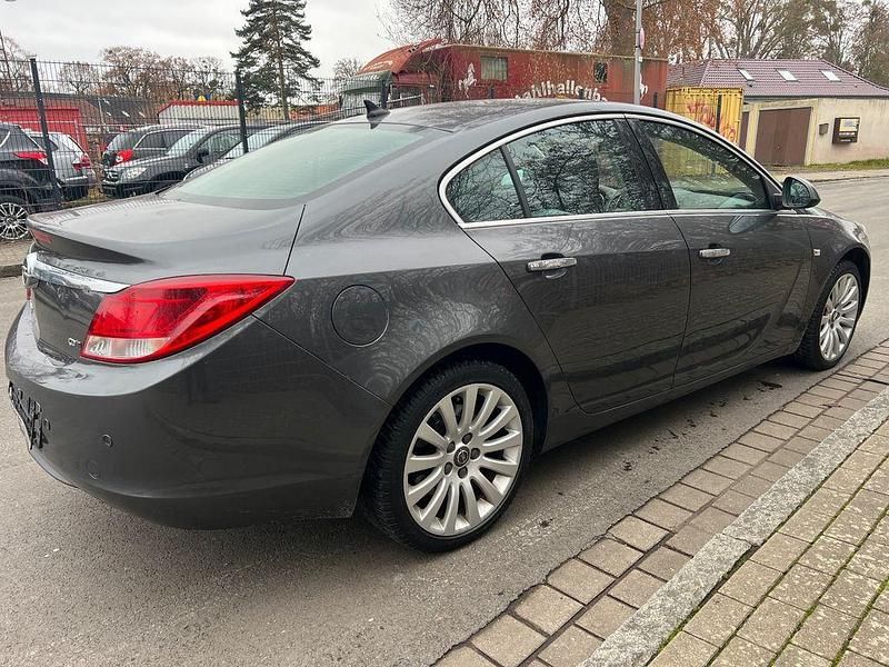 Gebraucht Opel Insignia Cosmo 160 PS (117 kW) 2009 Grau Limousine