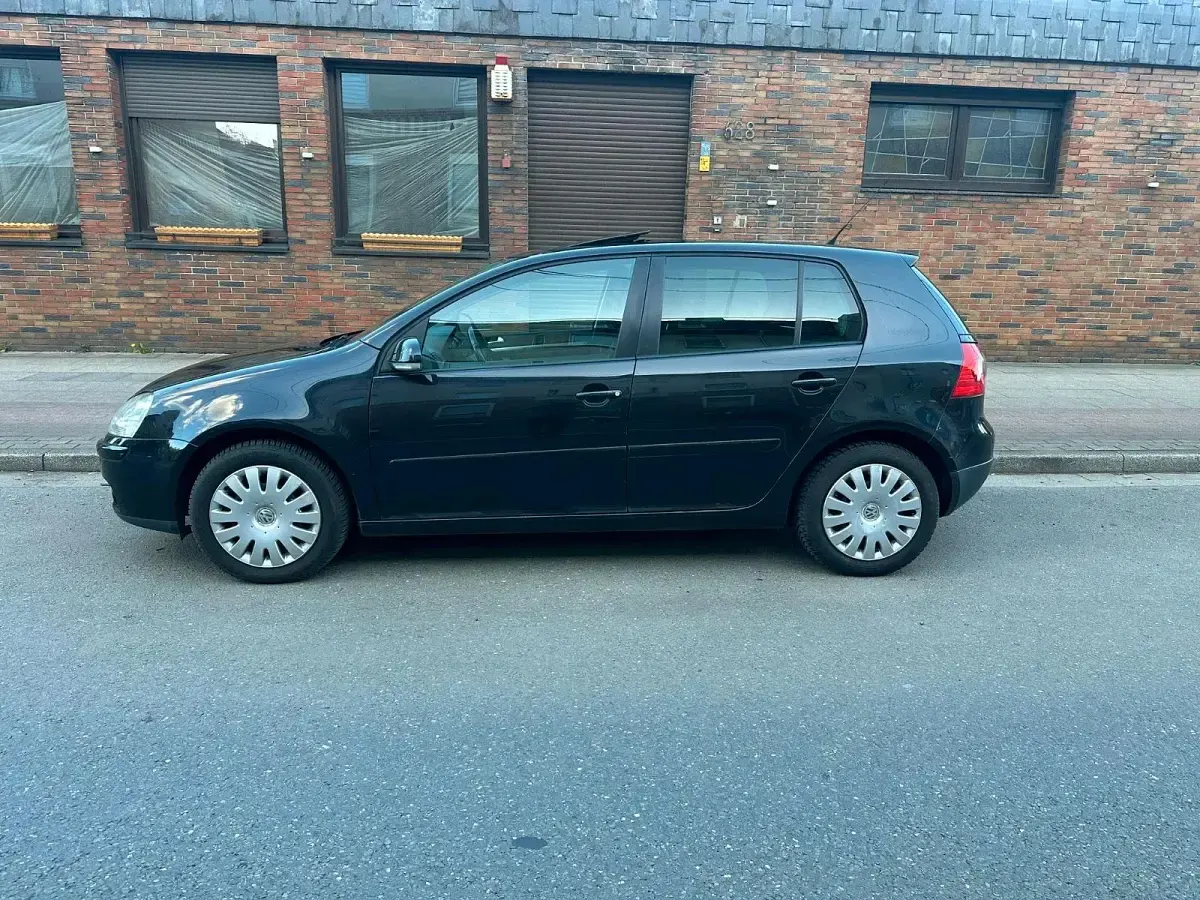 Gebraucht VW Golf V 140 PS (102 kW) 2007 Schwarz Limousine