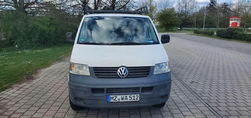 Second-hand VW T5 84 CP (61 kW) 2009 Alb Van