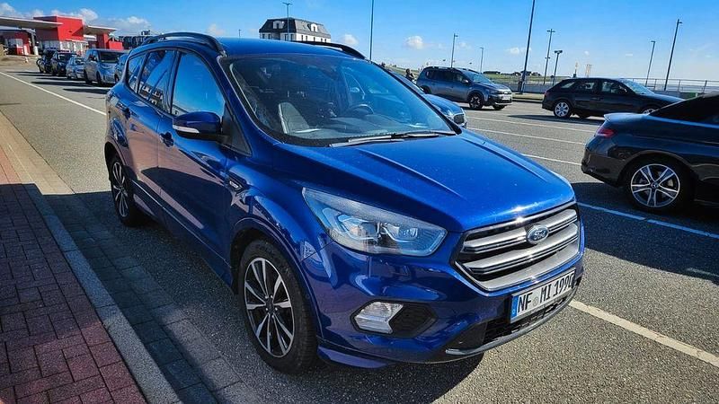 Gebraucht Ford Kuga ST-Line 182 PS (133 kW) 2018 Blau SUV