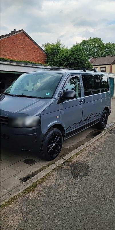 Grau Gebraucht 2014 VW T5 Van | 17.900 € - Bild 1/4