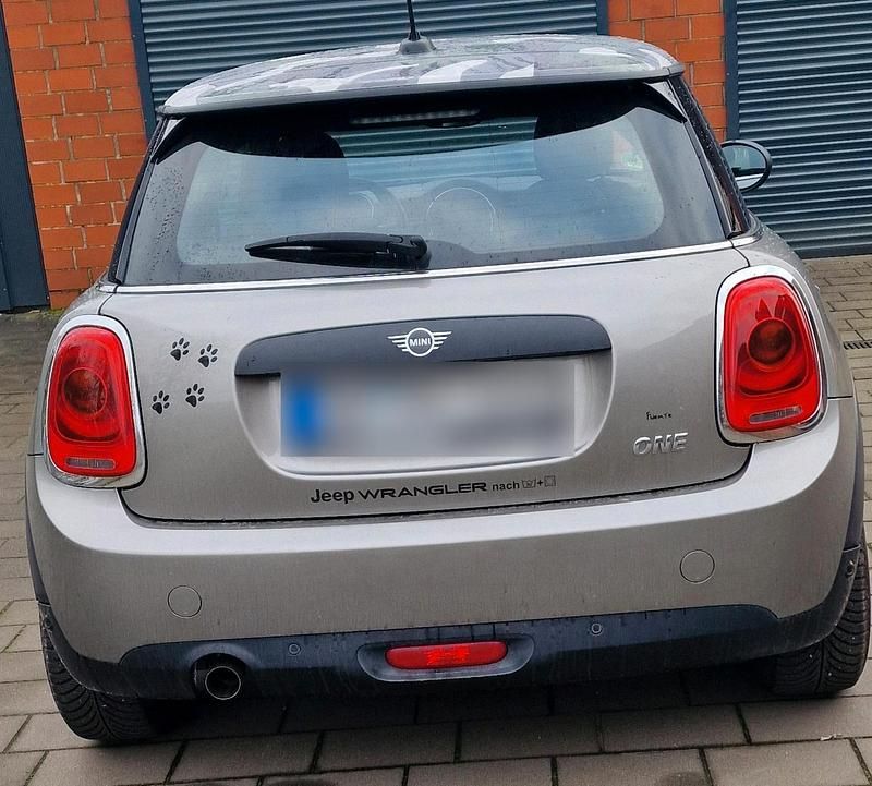 Gebraucht Mini ONE 102 PS (75 kW) 2019 Silber Kleinwagen