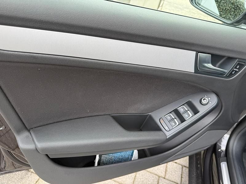 Gebraucht Audi A5 S-Line 176 PS (129 kW) 2016 Grau Coupé