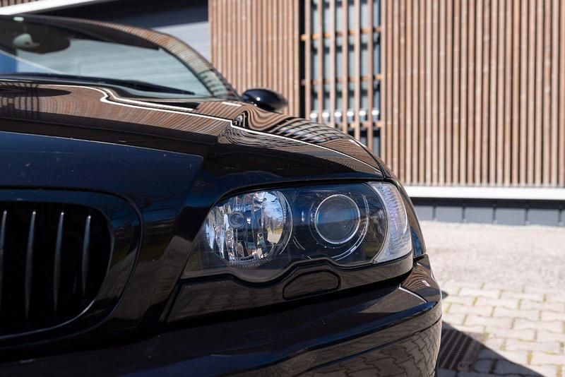 Second-hand BMW M3 Performance 343 CP (252 kW) 2006 Negru Cabrio