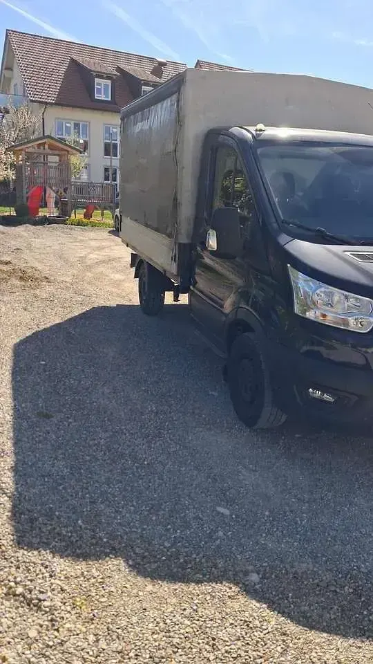 Second-hand Ford Transit 131 CP (96 kW) 2021 Albastru Van
