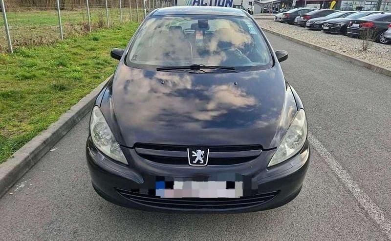 Gebraucht Peugeot 307 90 PS (66 kW) 2003 Limousine