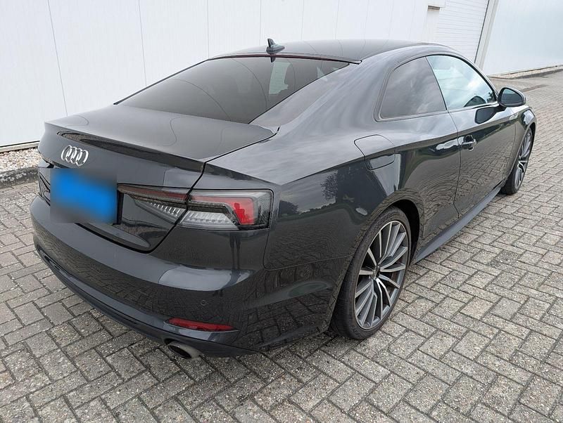 Usado Audi A5 S-Line 190 CV (139 kW) 2017 Gris Coupe