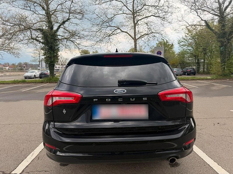 Second-hand Ford Focus 120 CP (88 kW) 2020 Albastru Break