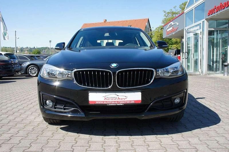 Second-hand BMW 320 184 CP (135 kW) 2014 Negru Berlinǎ