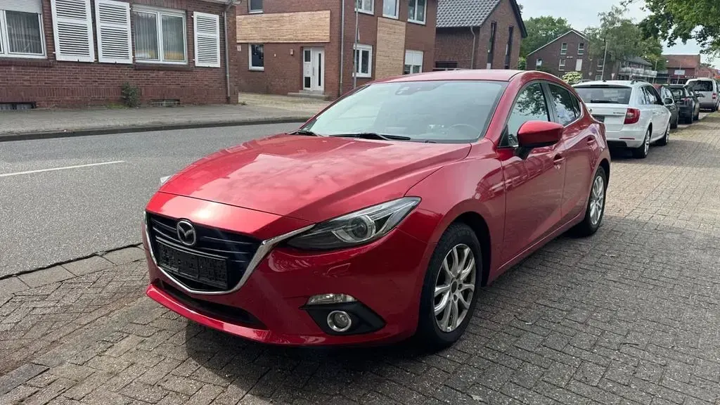 Gebraucht Mazda 3 Center-Line 150 PS (110 kW) 2014 Rot Limousine