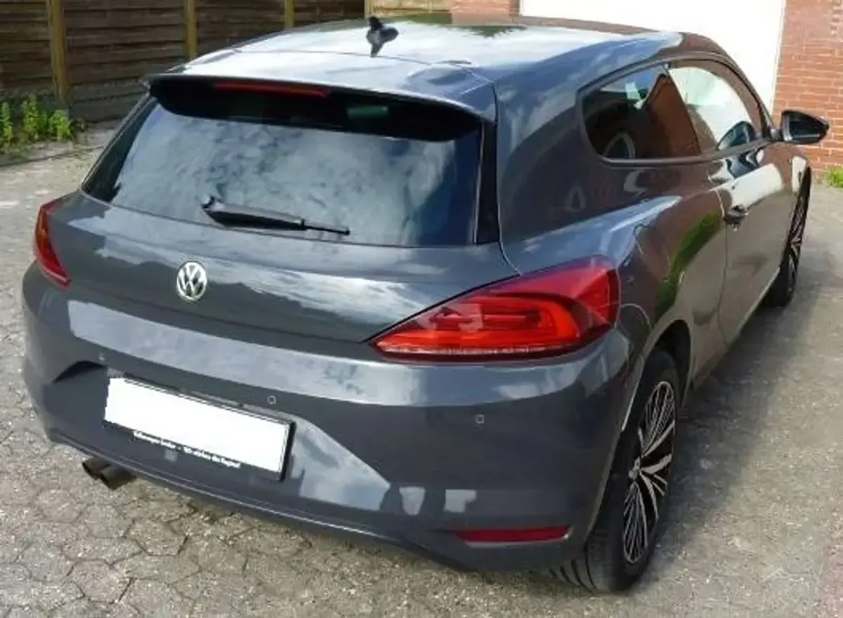 Gebraucht VW Scirocco Allstar 125 PS (91 kW) 2016 Grau Coupé