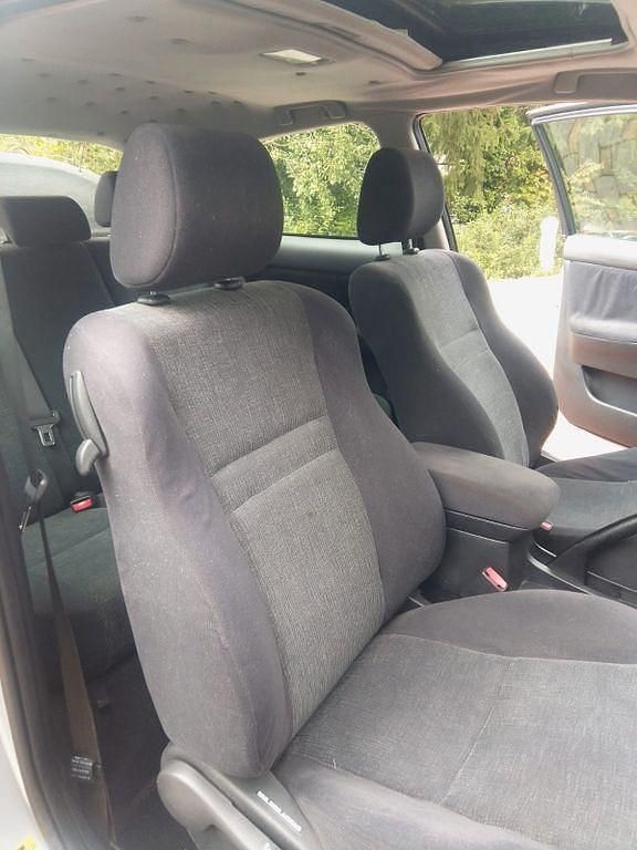 Grau Gebraucht 2002 Toyota Corolla Sol Limousine | 2.000 € (Guter Preis) - Bild 1/4