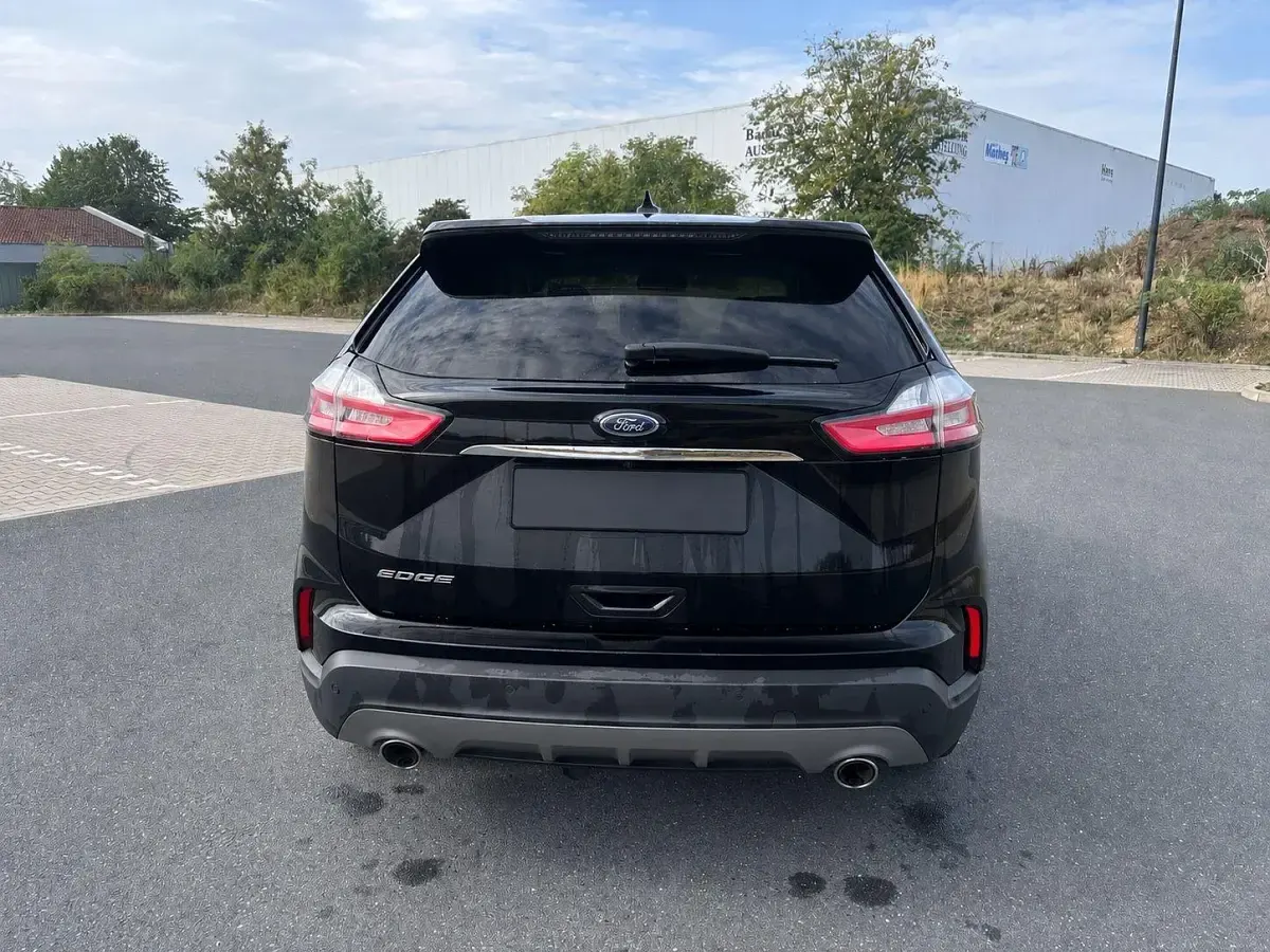 Gebraucht Ford Edge Titanium 238 PS (175 kW) 2019 Schwarz SUV