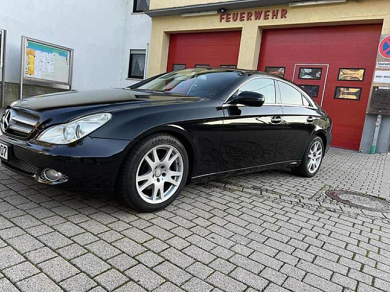 Gebraucht Mercedes CLS320 224 PS (164 kW) 2008 Schwarz Limousine