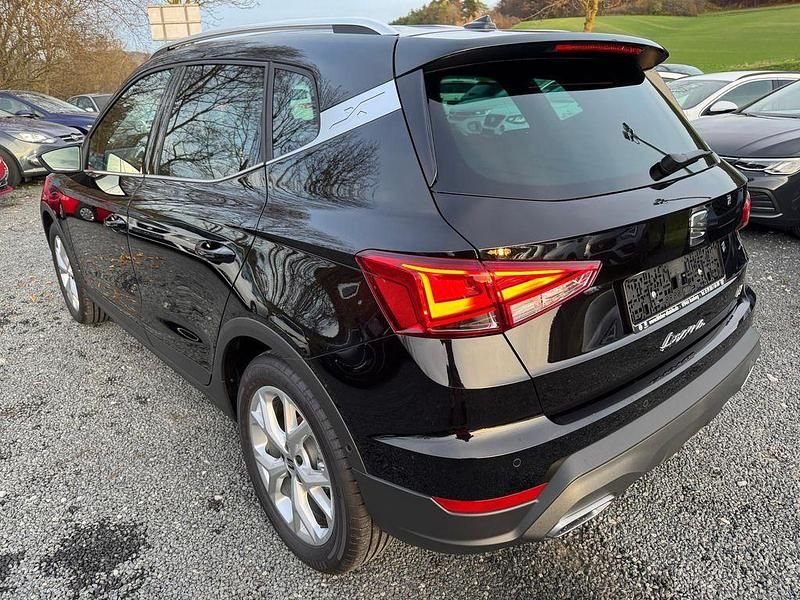 Neu Seat Arona FR 116 PS (85 kW) 2025 Schwarz SUV