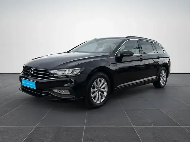 Gebraucht VW Passat Business 150 PS (110 kW) 2023 Schwarz Kombi
