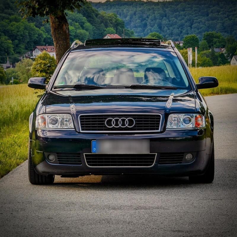 Blau Gebraucht 2004 Audi A6 S-Line Kombi | 1.800 € - Bild 1/4
