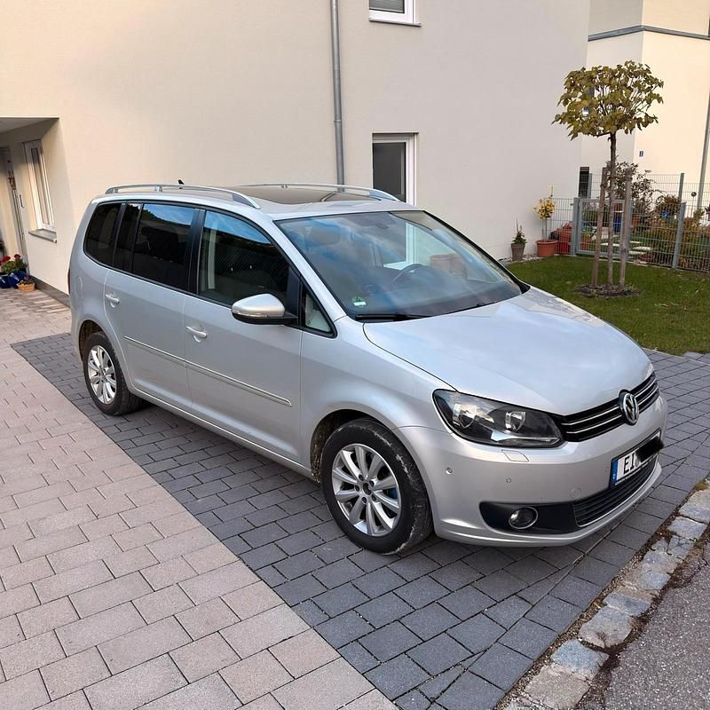 Gebraucht VW Touran 140 PS (102 kW) 2011 Silber Van / Kleinbus