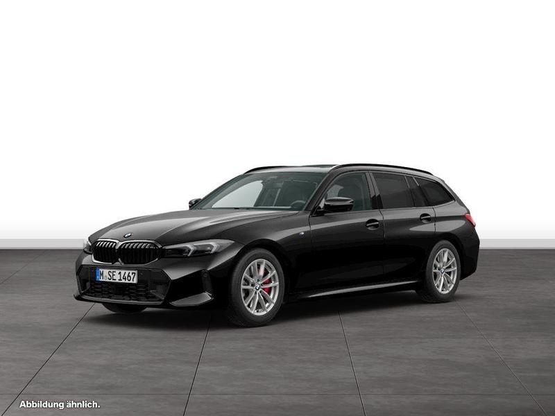 Black sapphire metallic Gebraucht 2025 BMW 330 Comfort Edition Kombi | 54.264 € (Fairer Preis) - Bild 1/2