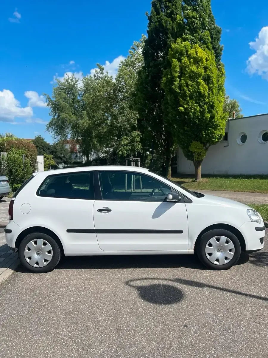 Gebraucht VW Polo Trendline 74 PS (54 kW) 2007 Weiß Kleinwagen