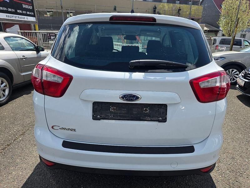 Używany Ford C-MAX Titanium 140 KM (102 kW) 2015 Biały Minivan