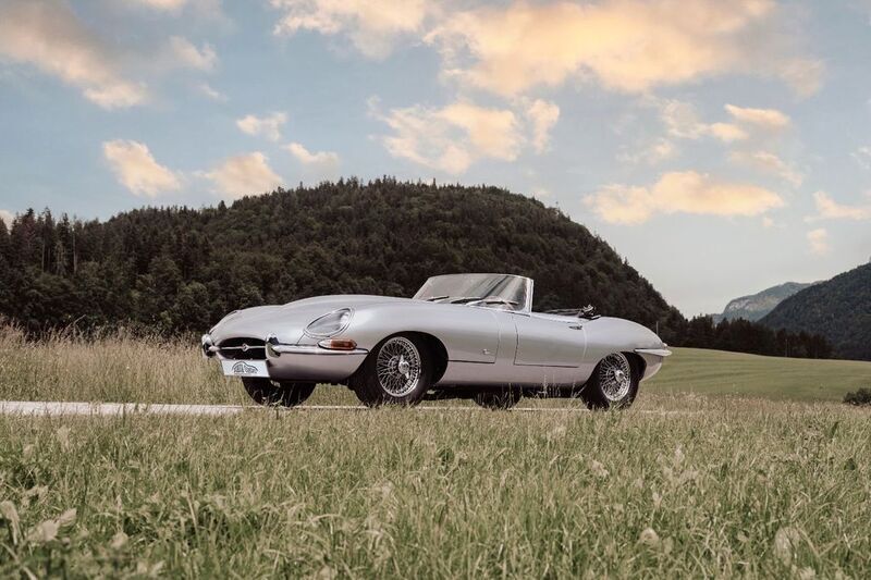 Silber Gebraucht 1961 Jaguar E-Type S Cabrio | 234.900 € - Bild 1/4