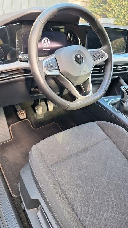 Gebraucht VW Golf VIII Active 110 PS (80 kW) 2022 Grau Kombi