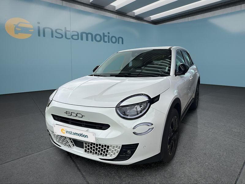 Weiß Neu 2025 Fiat 600 Kleinwagen | 28.349 € (Etwas zu teuer) - Bild 1/4