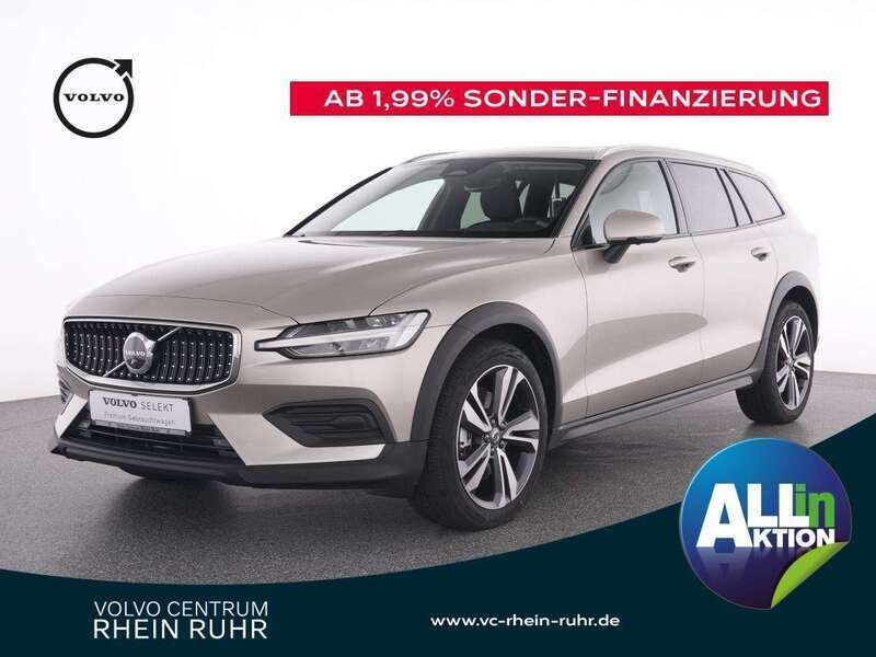 Gebraucht Volvo V60 CC Plus 197 PS (144 kW) 2024 Andere farbe Kombi