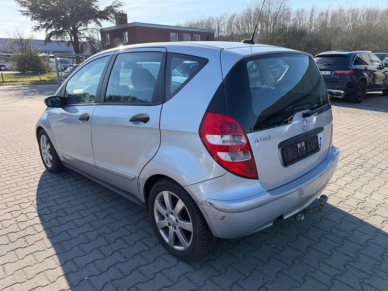 Gebraucht Mercedes A180 109 PS (80 kW) 2004 Silber Kleinwagen