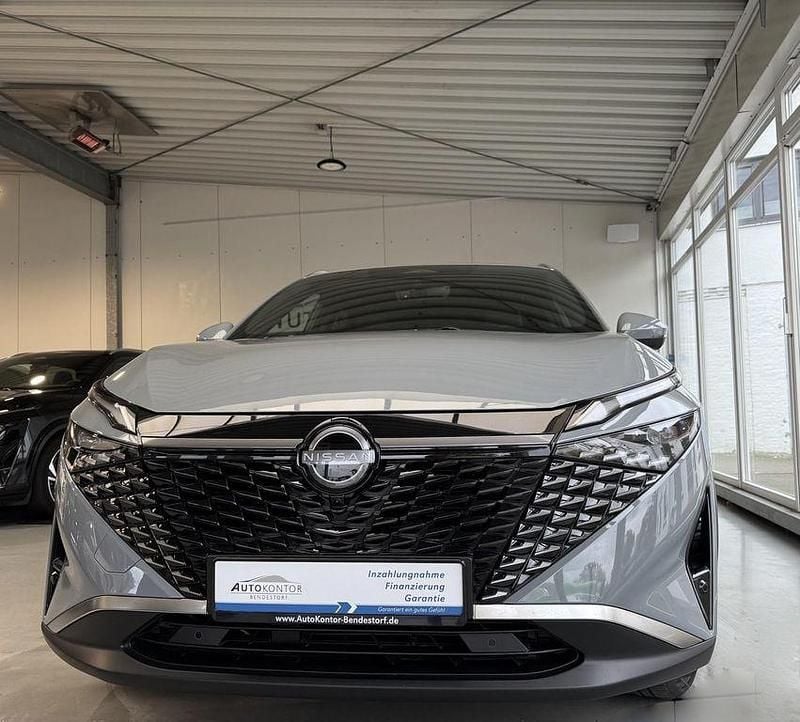 Gebraucht Nissan Qashqai Tekna 158 PS (116 kW) 2025 Grau SUV