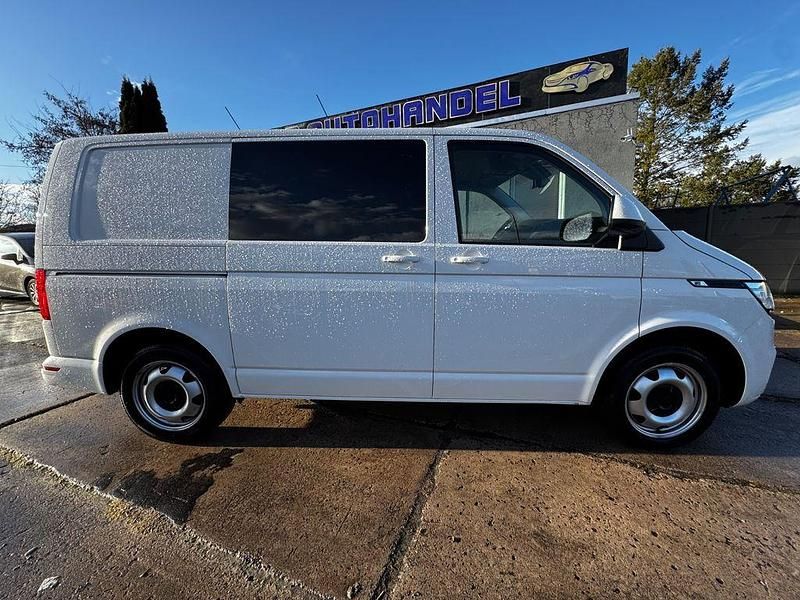 Gebraucht VW Caravelle 150 PS (110 kW) 2022 Weiß Van / Kleinbus