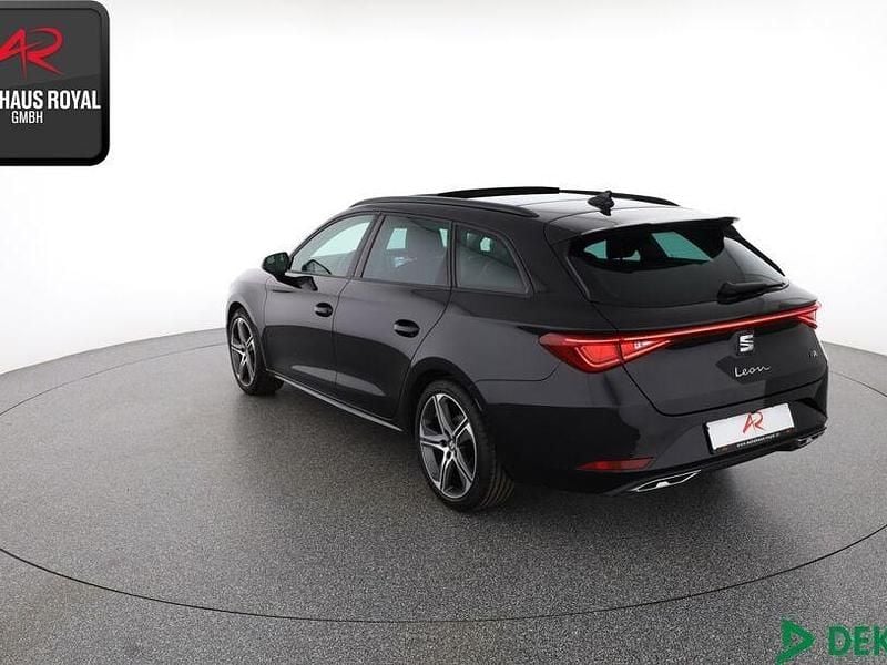 Gebraucht Seat Leon ST FR 190 PS (139 kW) 2022 Mitternachtsschwarz Kombi