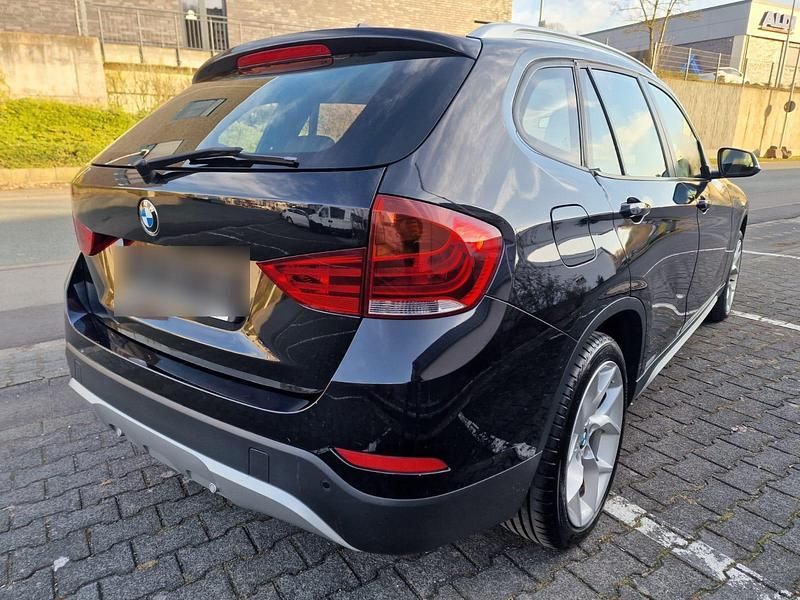 Schwarz Gebraucht 2014 BMW X1 SUV | 10.000 € (Superpreis) - Bild 1/4