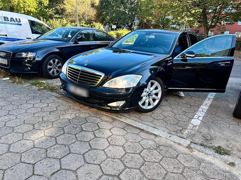 Schwarz Gebraucht 2006 Mercedes S350 Limousine | 6.400 € (Superpreis) - Bild 1/4
