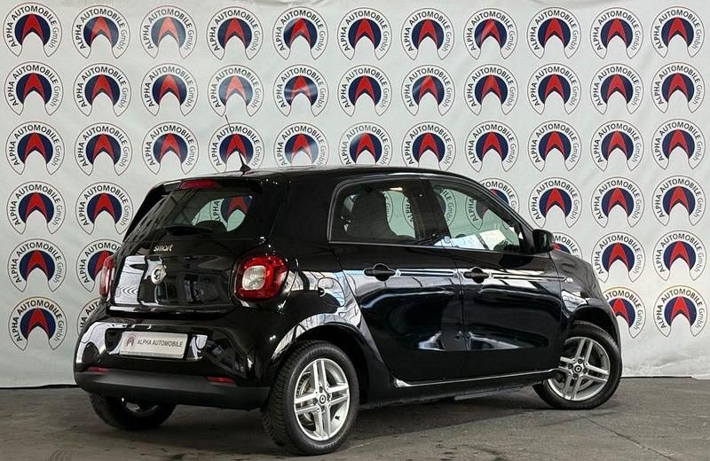 Gebraucht Smart ForFour Electric Drive 60 kW (82 PS) 2021 Schwarz Limousine