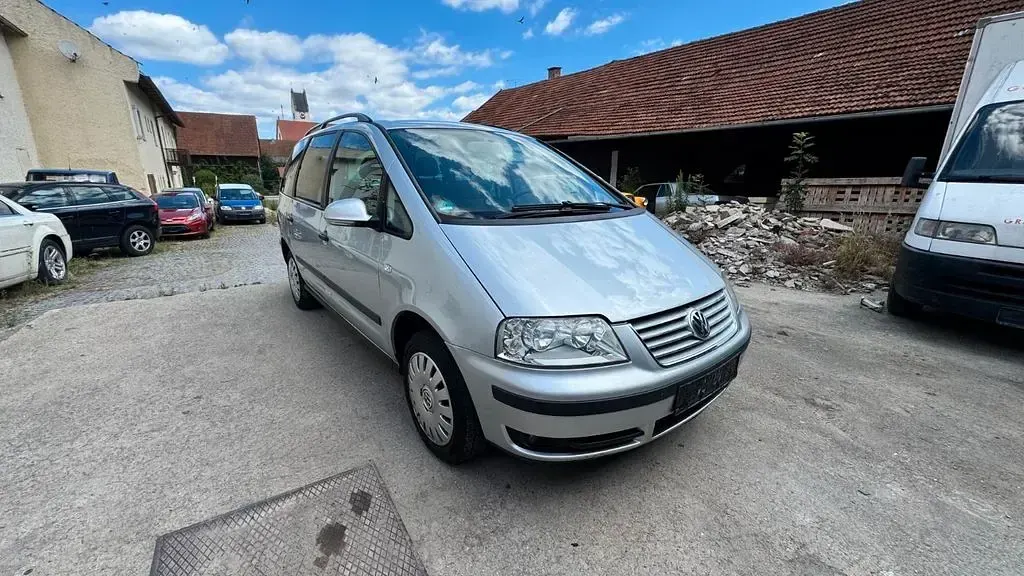 Gebraucht VW Sharan Trendline 131 PS (96 kW) 2006 Silber Van / Kleinbus
