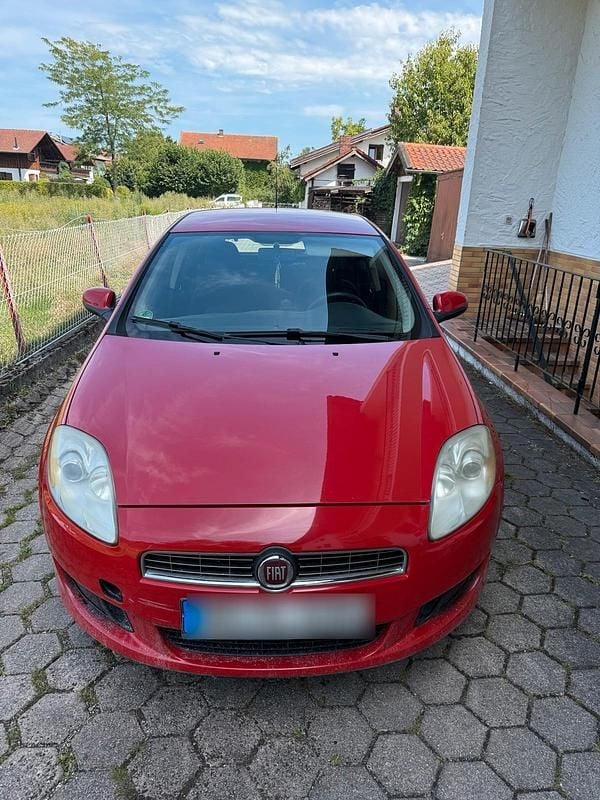 Rot Gebraucht 2007 Fiat Bravo Kleinwagen | 1.500 € (Guter Preis) - Bild 1/4