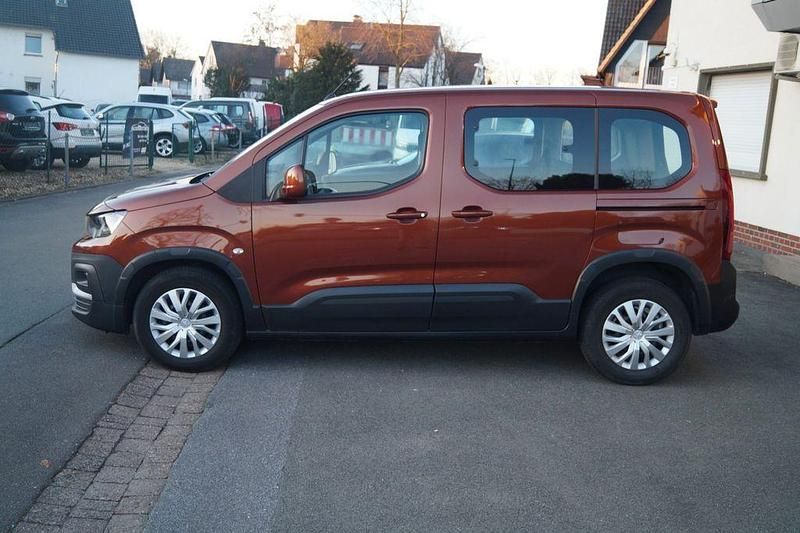 Gebraucht Peugeot Rifter Active 102 PS (75 kW) 2021 Braun Van / Kleinbus