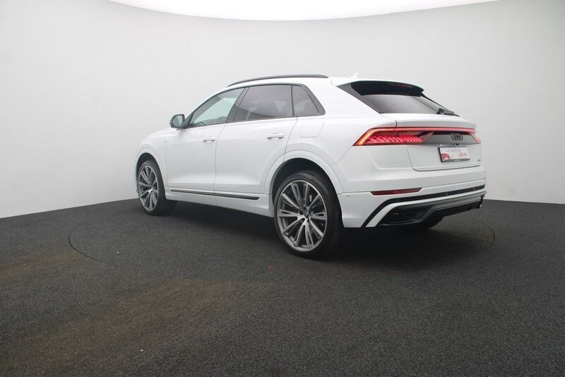 Gebraucht Audi Q8 S-Line 381 PS (280 kW) 2023 Weiß SUV