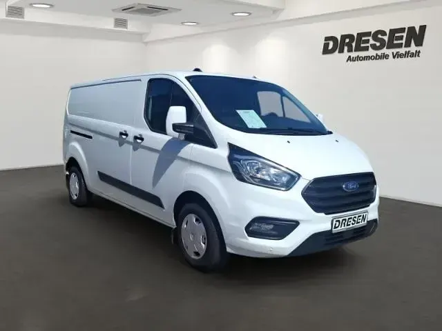 Gebraucht Ford 300 Trend 131 PS (96 kW) 2022 Weiss Limousine