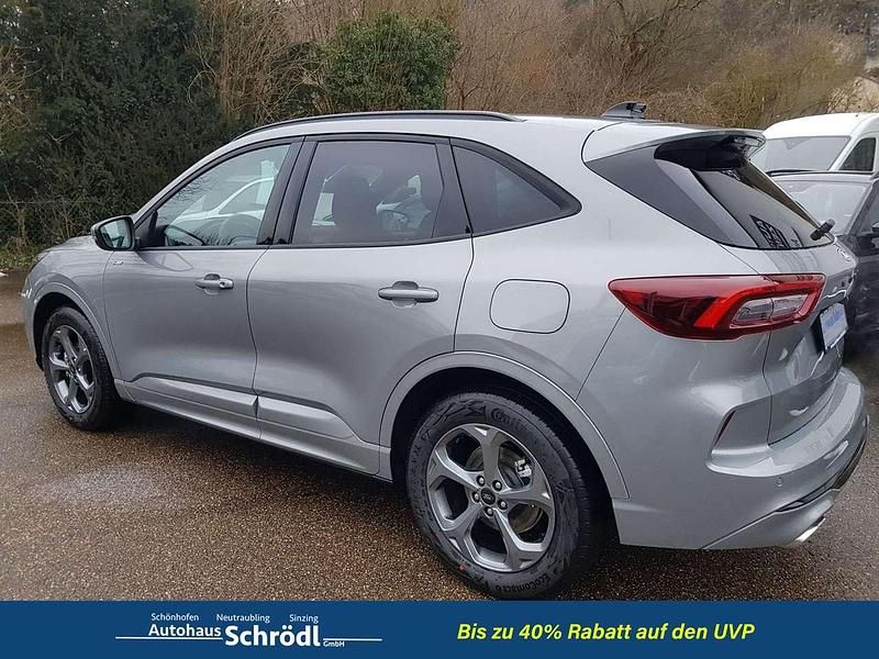 Neu Ford Kuga ST-Line 185 PS (136 kW) 2025 Solar silver metallic SUV