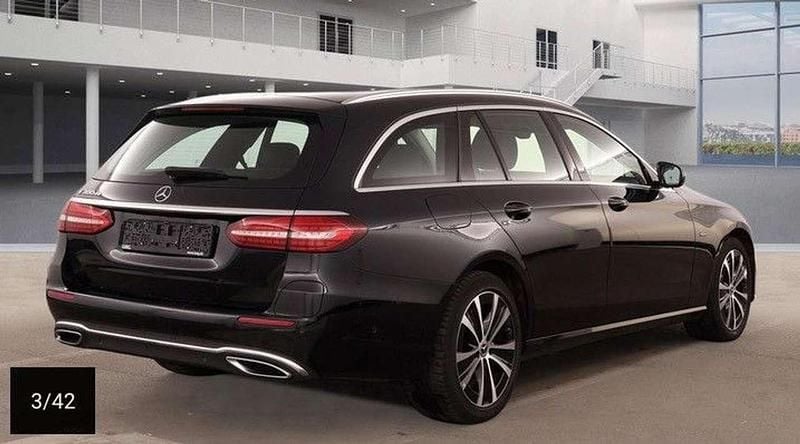 Gebraucht Mercedes E300 306 PS (225 kW) 2020 Schwarz/baltic black Kombi