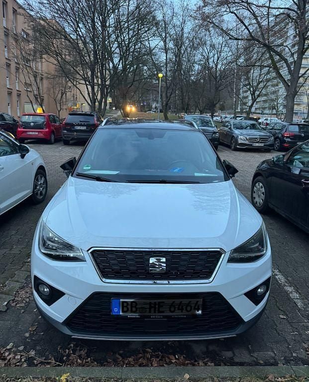 Weiß Gebraucht 2018 Seat Arona Style SUV | 13.400 € (Fairer Preis) - Bild 1/4